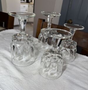 Set of 4 Arcoroc France Victoria Crystal Stemware 2 Water & 2 Wine Goblets #0208